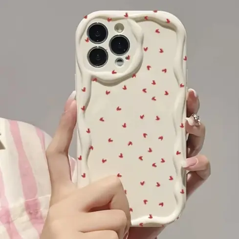 Funda de TPU Flexible con diseño de corazones para Iphone 15 Pro Max - Color Blanco — imagen 4