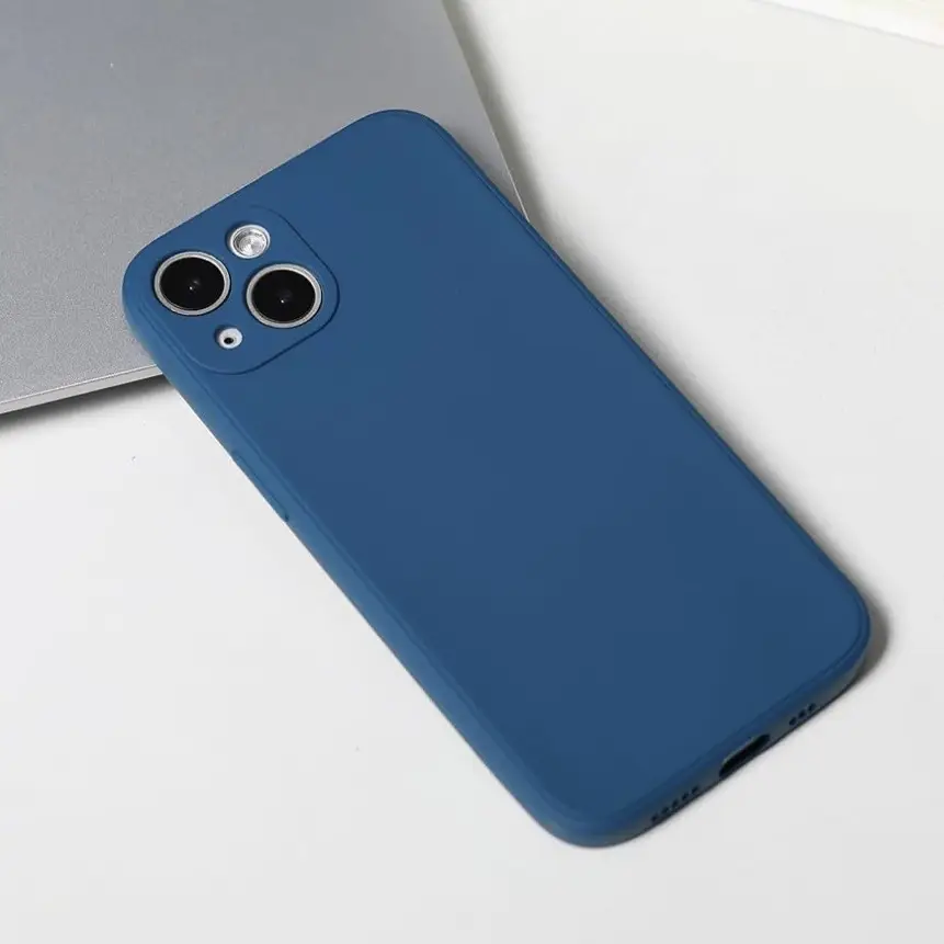 Funda de TPU Flexible con diseño antideslizante ,  suave al tacto para Iphone 15 Plus  - Color Azul — imagen 2