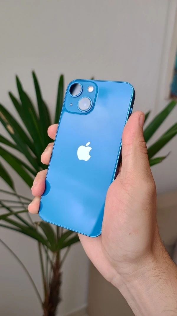 IPhone 13 , Blue,'s foto | La Gran Manzana |  BizneCubano