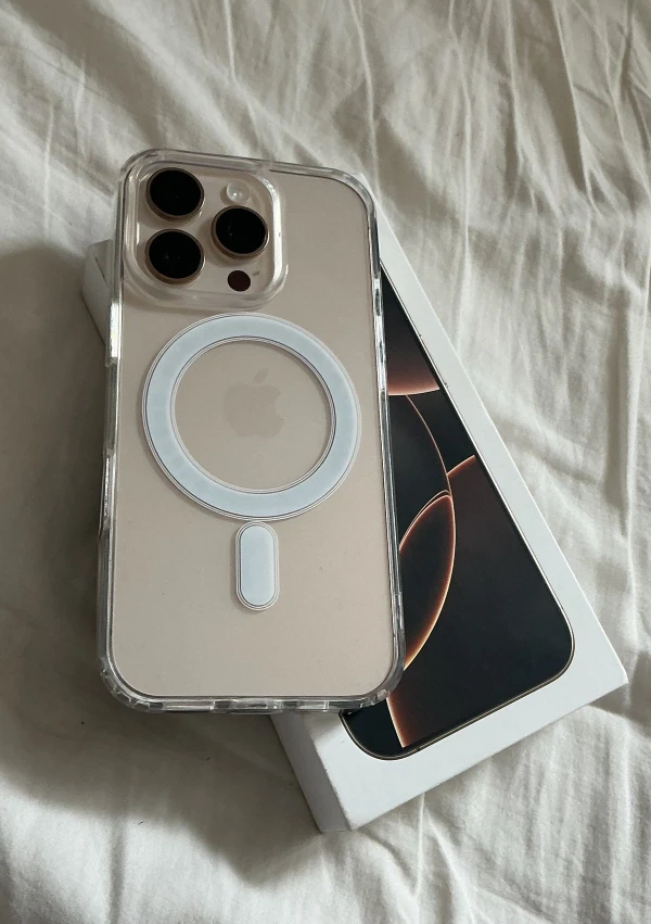 Iphone 16 Pro , Desert Titanium, ESIM🇺🇸's foto | La Gran Manzana |  BizneCubano