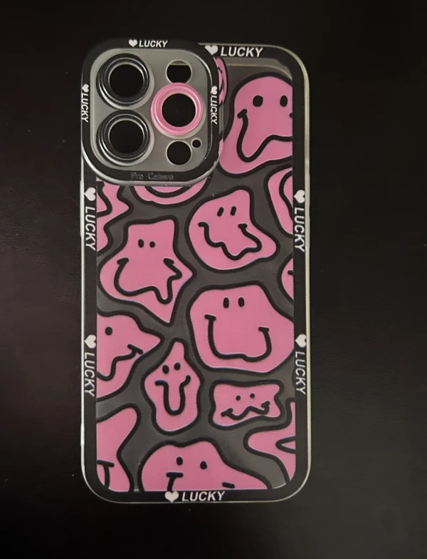 Funda para iPhone 13 Pro con diseño de emojis - Trasparente's foto | La Gran Manzana |  BizneCubano