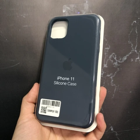 Funda de Silicona para iPhone 11 Original Apple  - Color Negro Azul's foto | La Gran Manzana |  BizneCubano